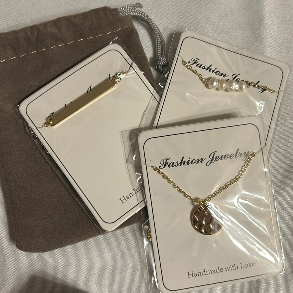 Gold Necklace w/ Heart Pendant- Kids Jewelry w/ Jewelry Making Kit Lot #9